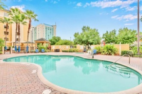 Apartment w Hot Tub Pool - Near Universal Studios